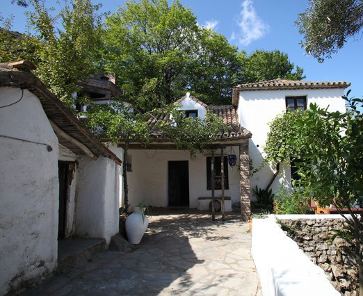 Etxea salgai in Casares