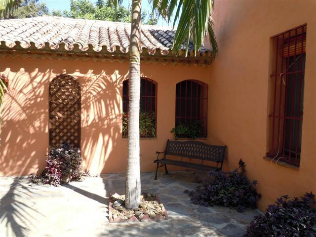 Casa en venda in Estepona