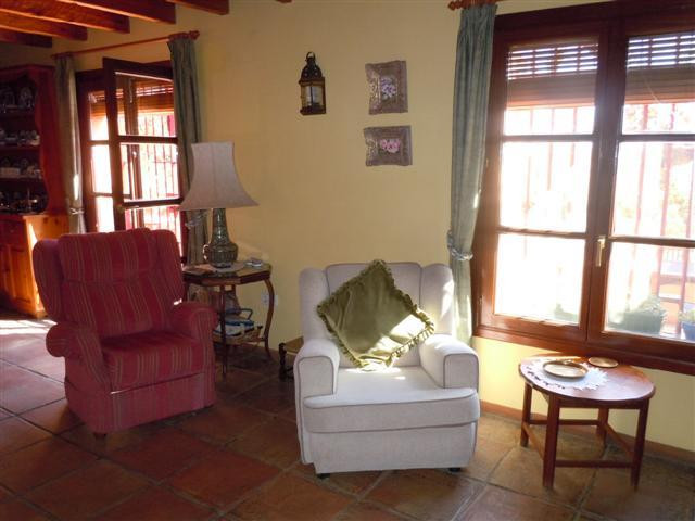 House for sale in Estepona