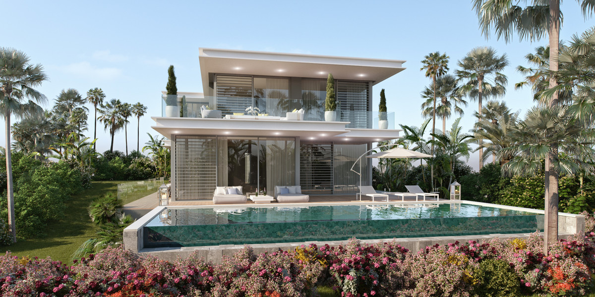 Villa for sale in Cabopino-Artola (Marbella)