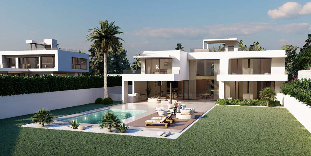 Villa en venta en Elviria (Marbella)