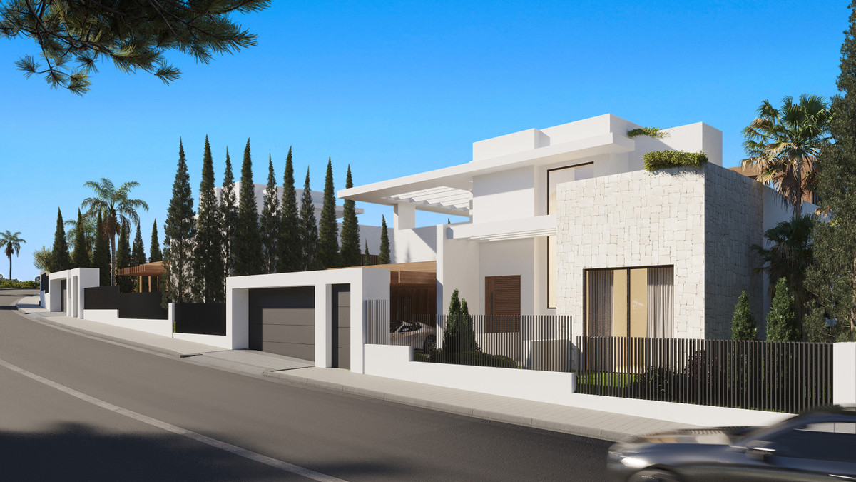 Villa for sale in Estepona