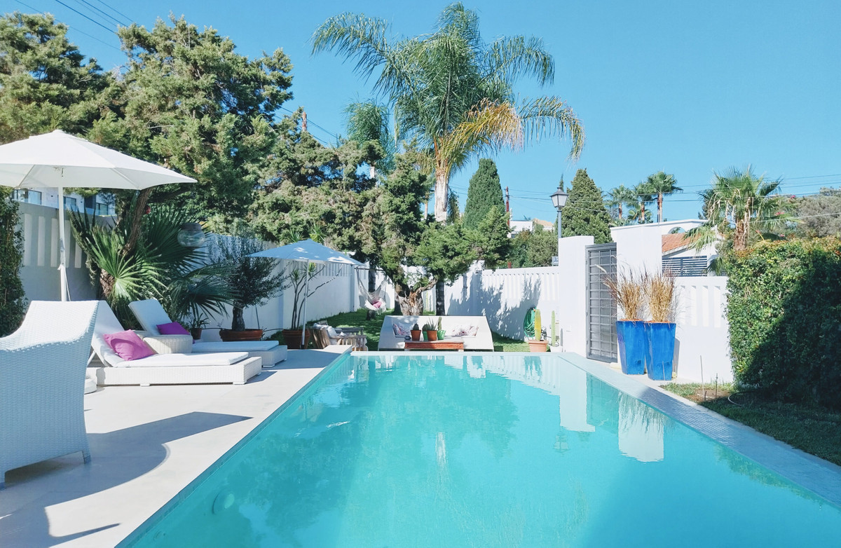 Villa for sale in Marbesa (Marbella)