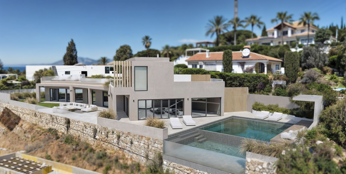 Villa til salgs til Elviria (Marbella)