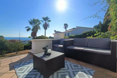 Villa for sale in Estepona