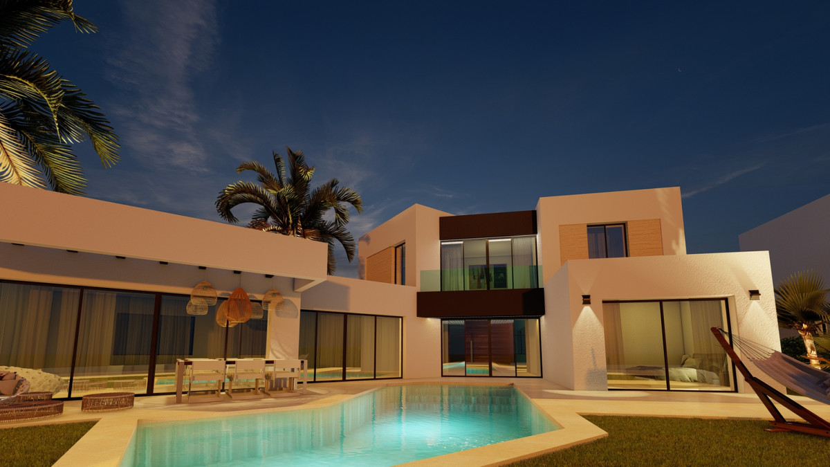 Villa for sale in Estepona